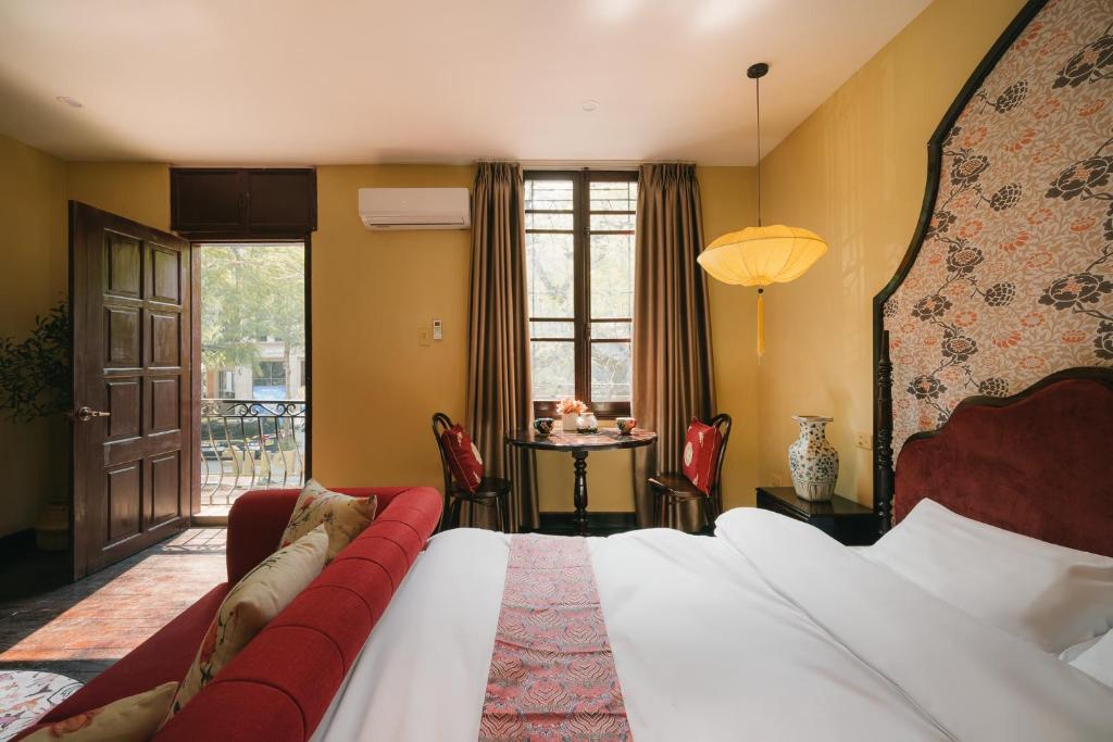 High-class summer palace, 3 bedrooms, 168m2