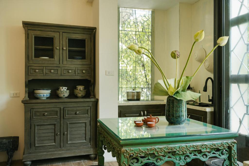 Panorama City view in Old Quarter 3BRs Apartment