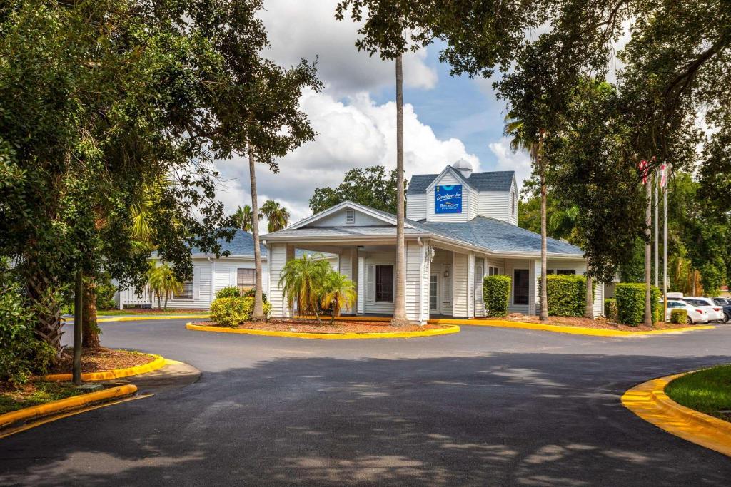 Developer Inn Maingate, a Baymont by Wyndham image