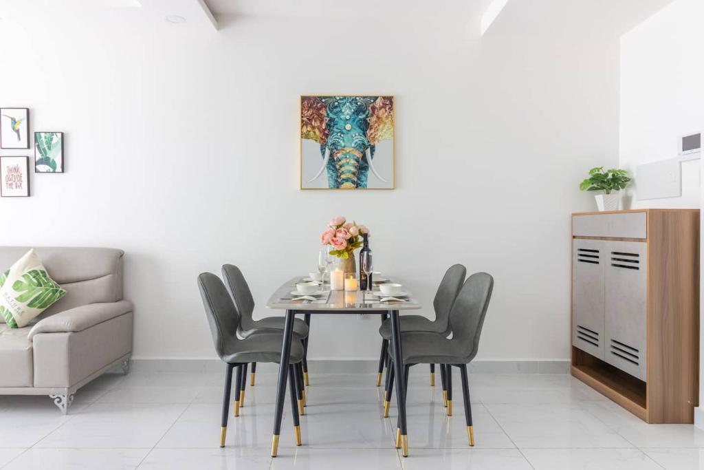 Terra Royal Apartment D3 - 1 2 BR at City Center