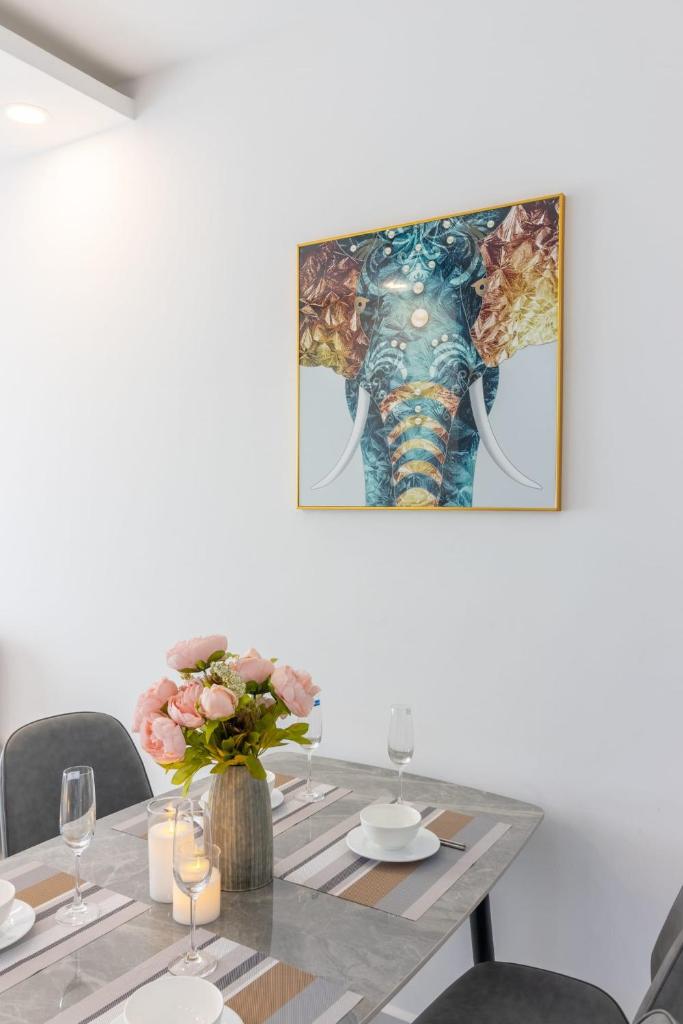 Terra Royal Apartment D3 - 1 2 BR at City Center