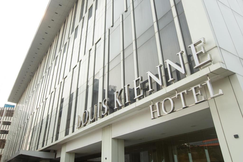 Louis Kienne Cikarang Hotel & Service Apartment photo 2