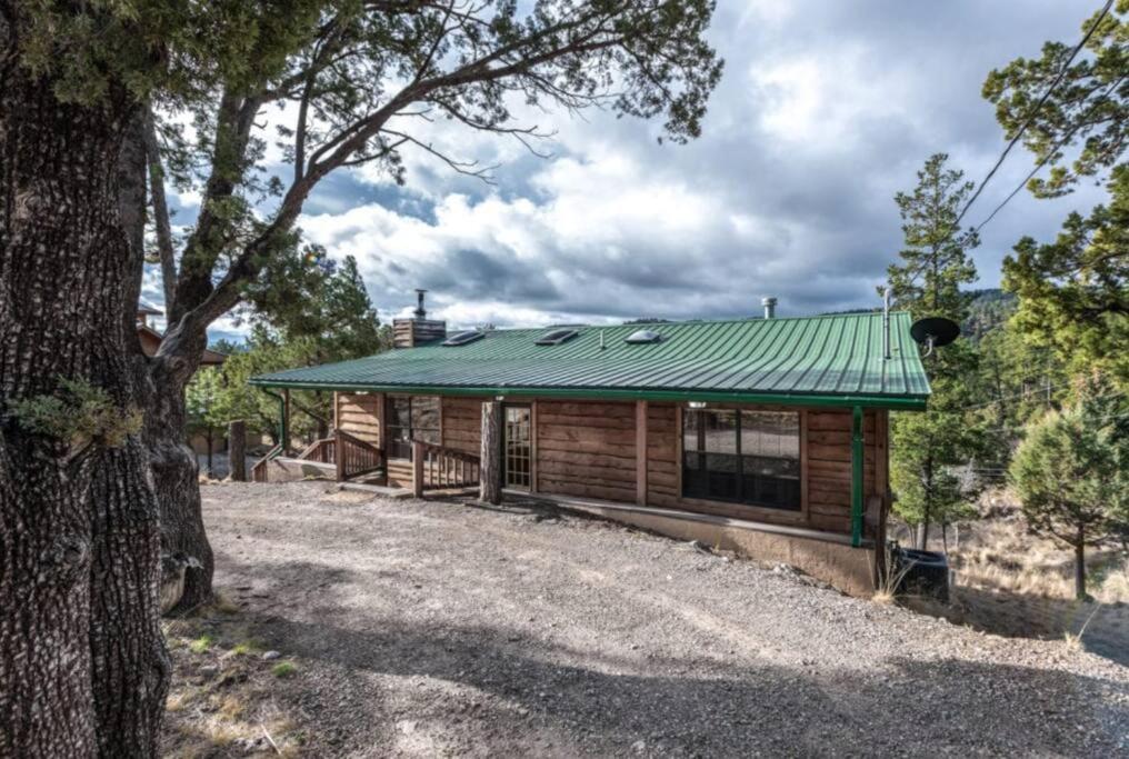 Hughes, Cabin at Ruidoso, with Forest View image
