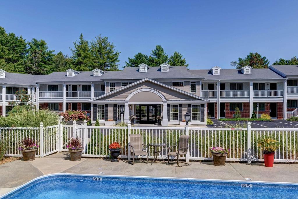 Port Inn & Suites Kennebunk, Ascend Hotel Collection image