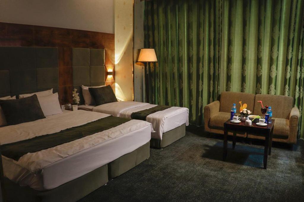 Tejarat International Hotel