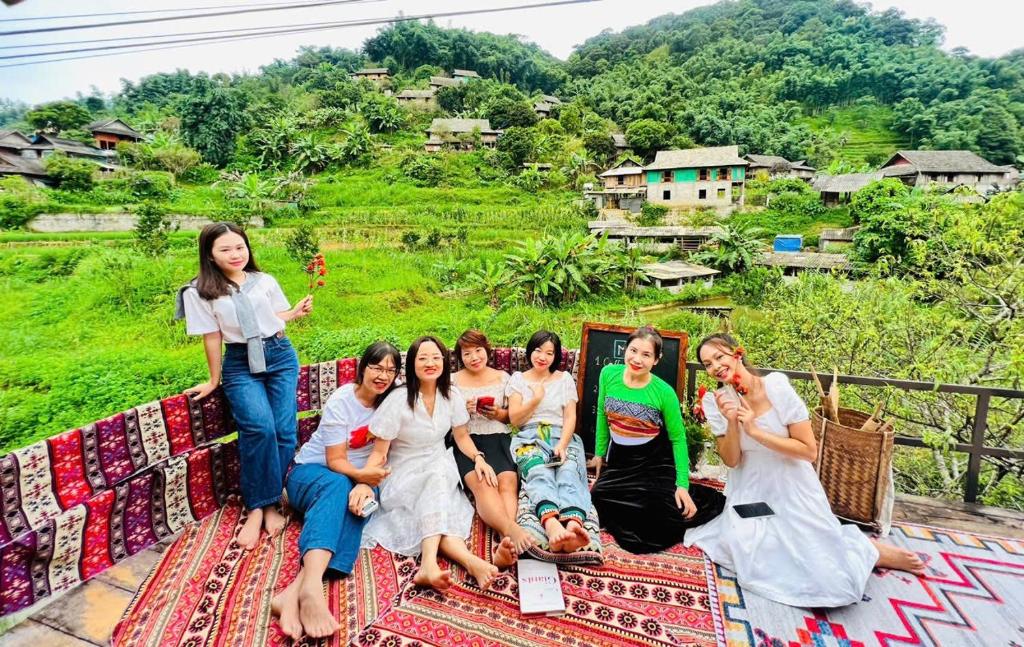 Nhà Của Bin - Bin's House (Xóm Bin, xã Pù Bin, huyện Mai Châu, Hòa Bình)