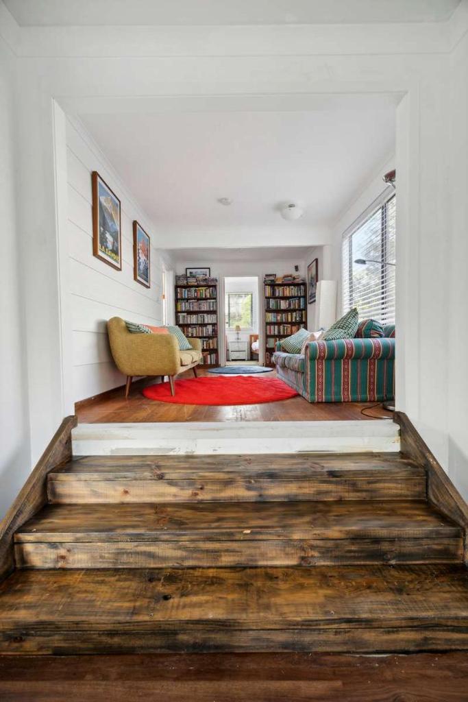 Surfside Beach House with Ocean Views photo 3
