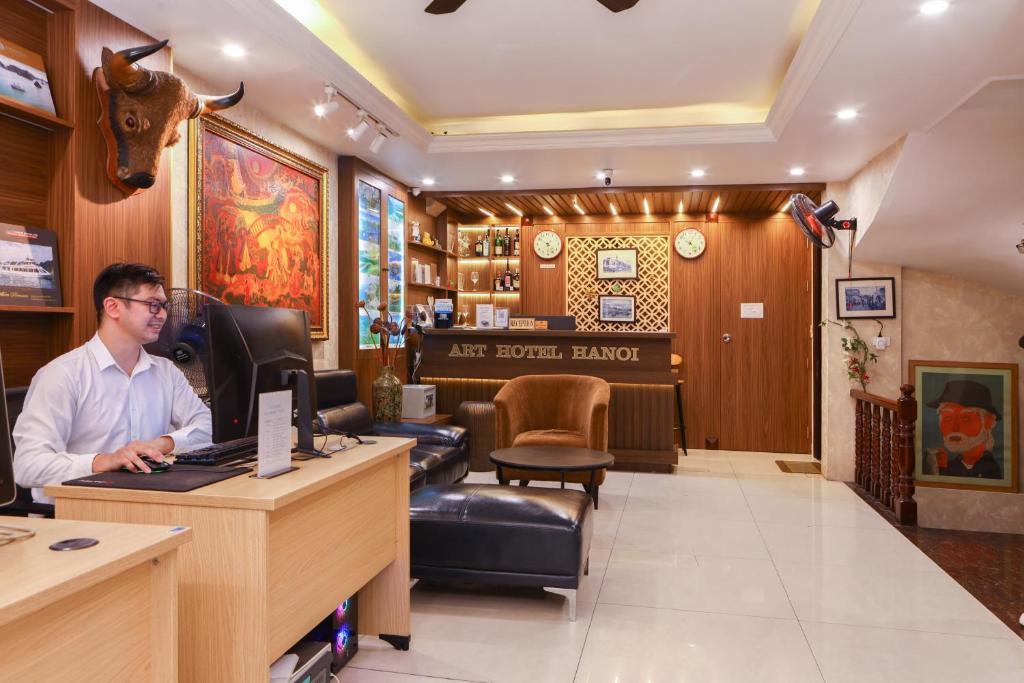 A.R.T hotel & gallery