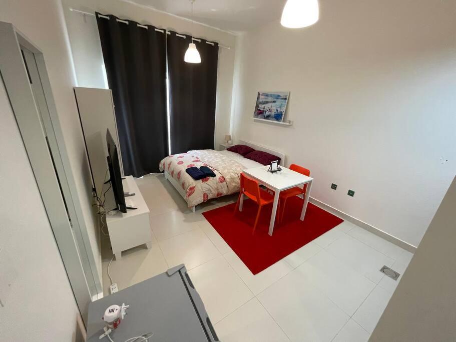 Studio Apartment, close to beach and sunset views photo 4