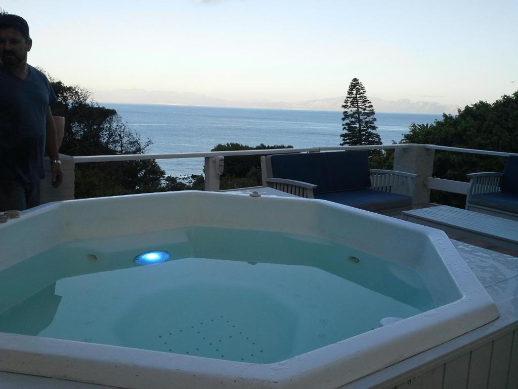 Seabreeze Luxury Two Bedroom Self Catering Penthouse photo 1