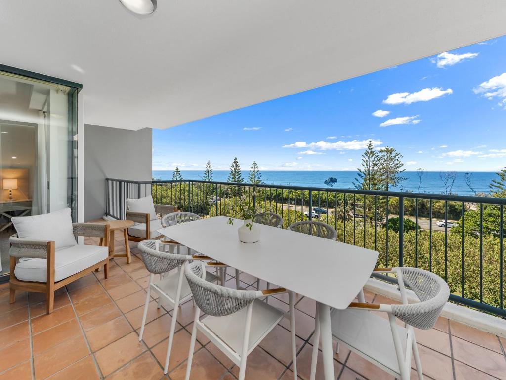 Alex Beachfront Apartment photo 3