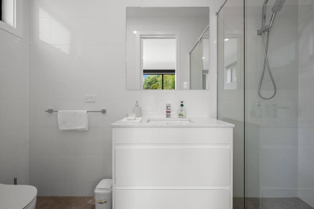 Box Hill Central Townhouse by Short & Long Stays photo 4