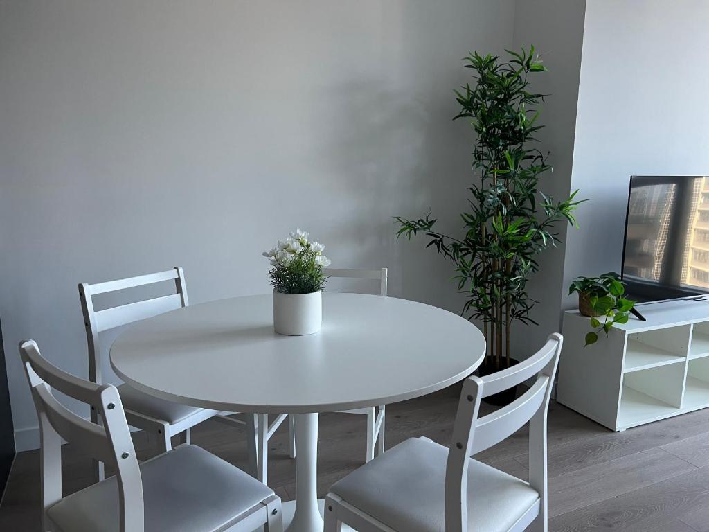 Wsp high rise luxury 2b2b unit photo 2