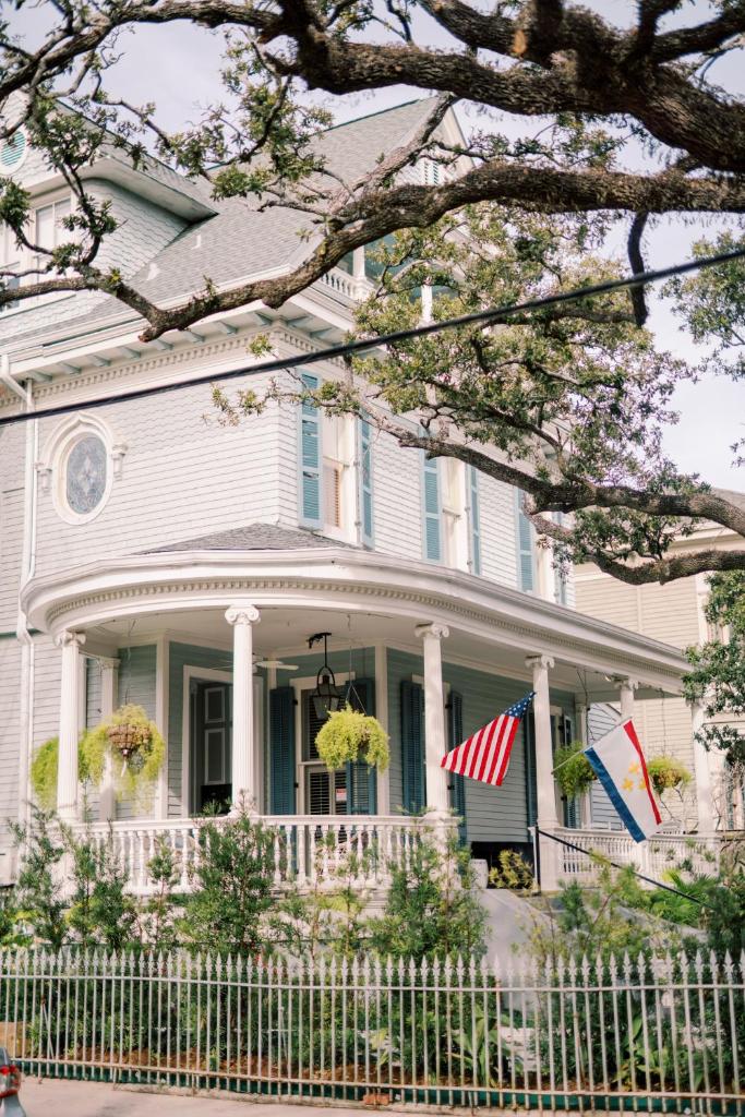 The Sully Mansion image