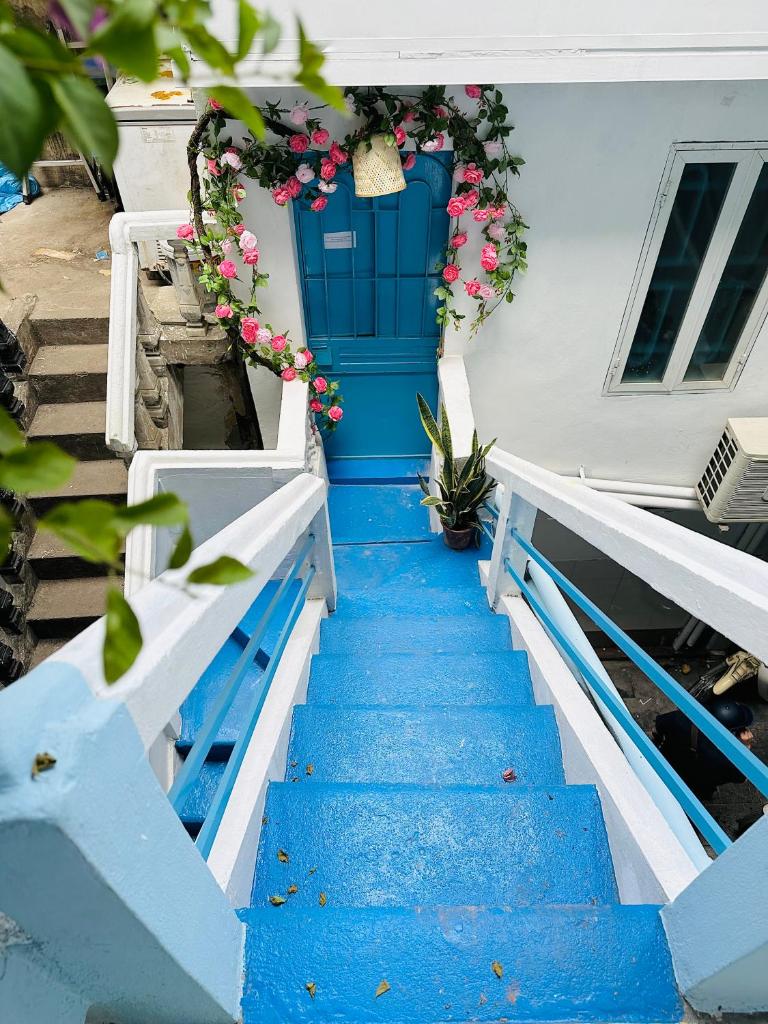 RARE 200m2 4BR Private house @ Hoan Kiem 13pax