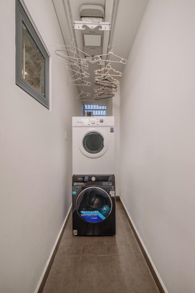 Monarchy Luxury 2 Bedroom Apartment Danang by Villuxy