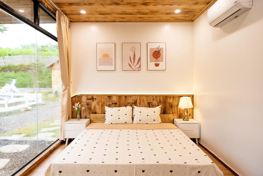 Mật Pet Farm - Mộc Châu