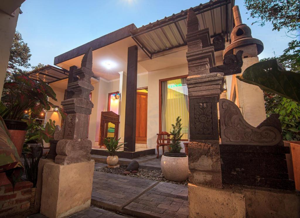 Morobudur Homestay photo 1