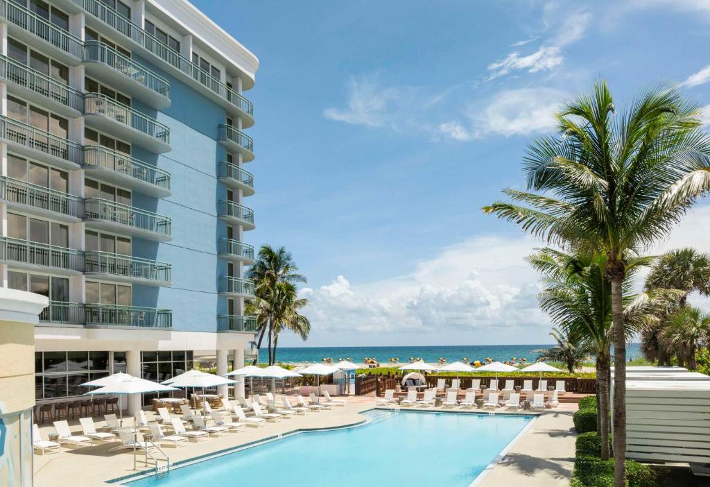 The Singer Oceanfront Resort, Curio Collection by Hilton image
