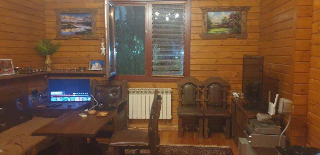 wooden villa photo 1