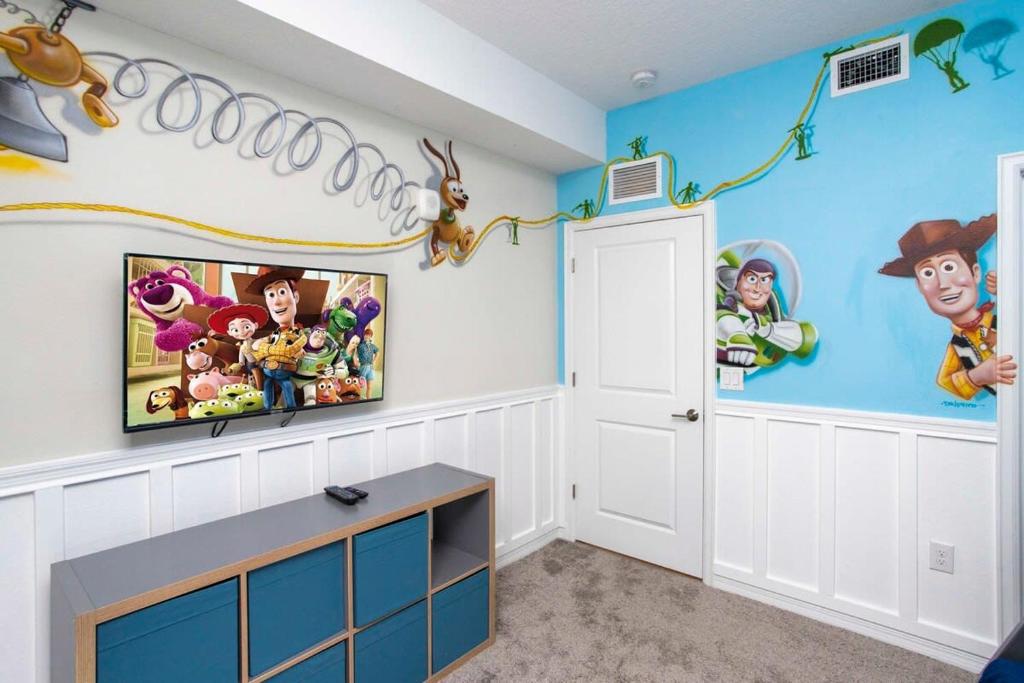 Luxurious 2 Bd Close to Disney @ Storey Lake 204P image