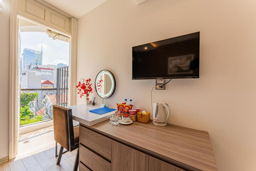 Moon Hotel 2 Đỗ Quang