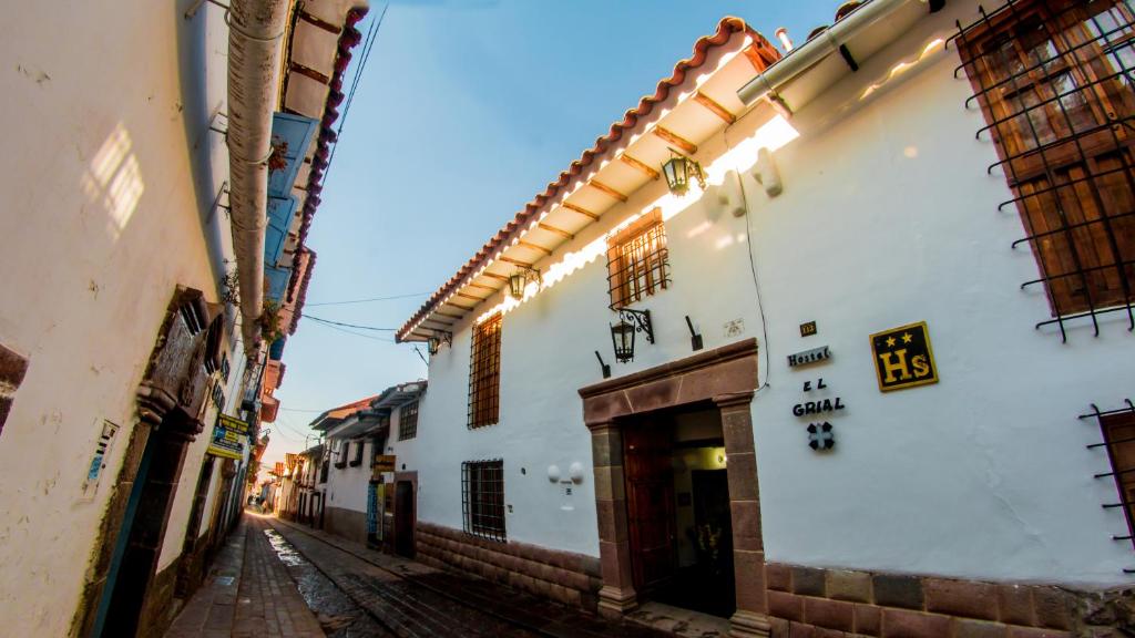 Hostal El Grial photo 1