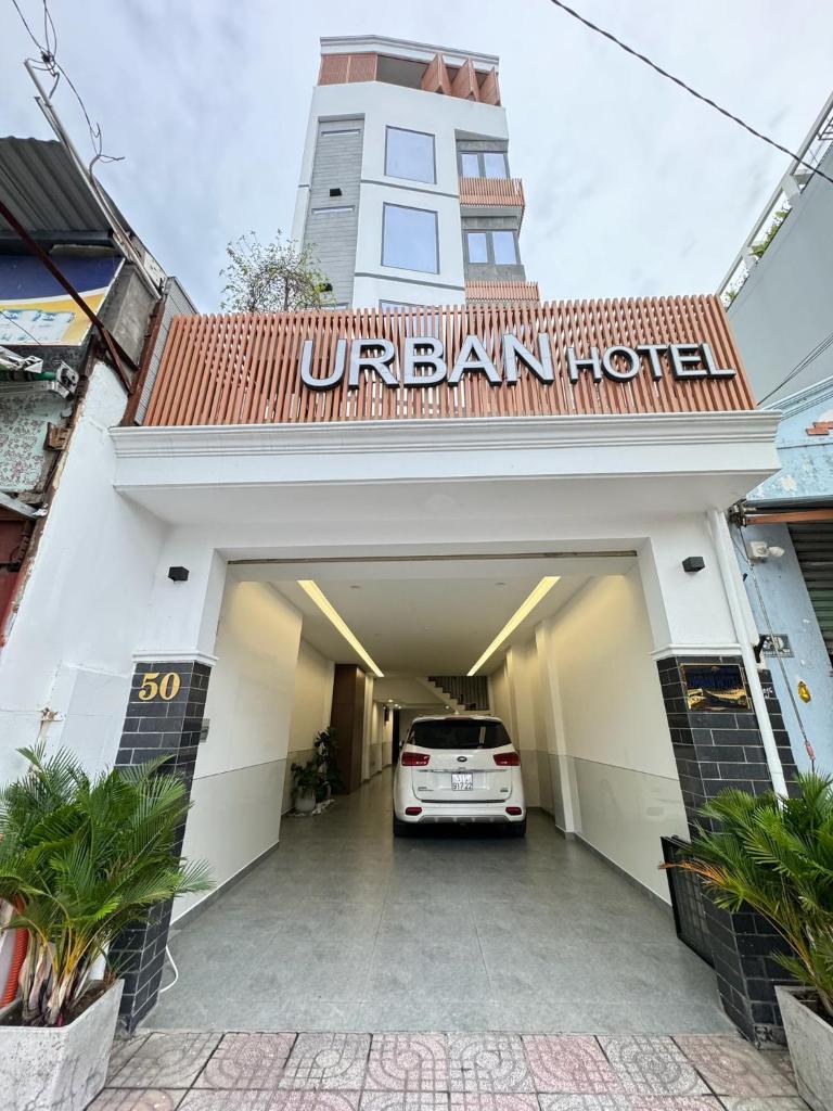 Urban Hotel