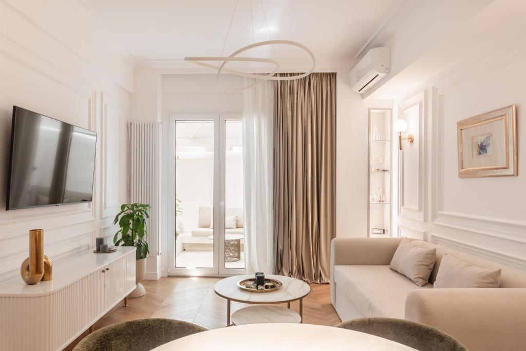 Elegant apartment a breath away from the Acropolis, Athens