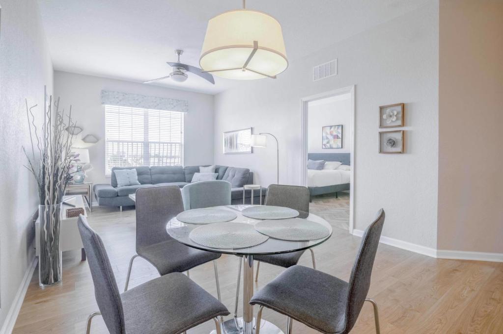 Fantastic Vista Cay Luxury Executive Near all theme Parks and walk to Convention Center image