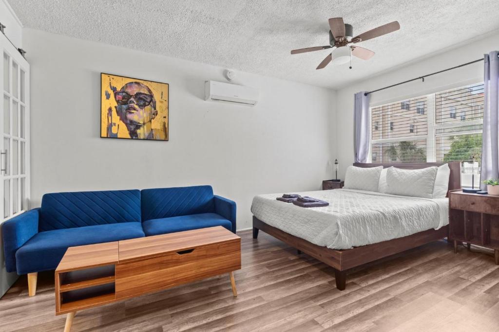 Affordable Studio Living in Downtown St Petersburg - Move-In Ready! image