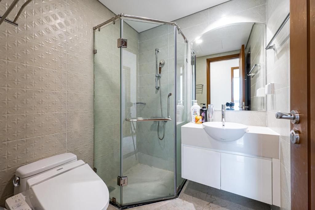 Vinhomes Central Park - Serviced Apartments ThanhDuong