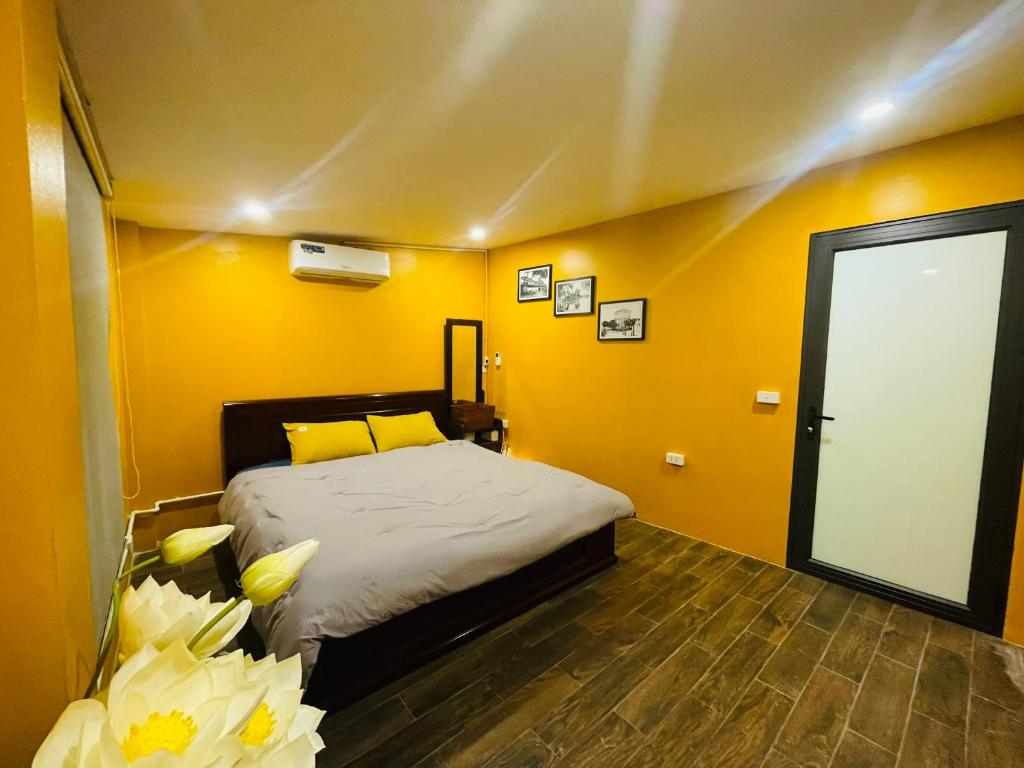 IL Divo Hostel 61 Bát Sứ