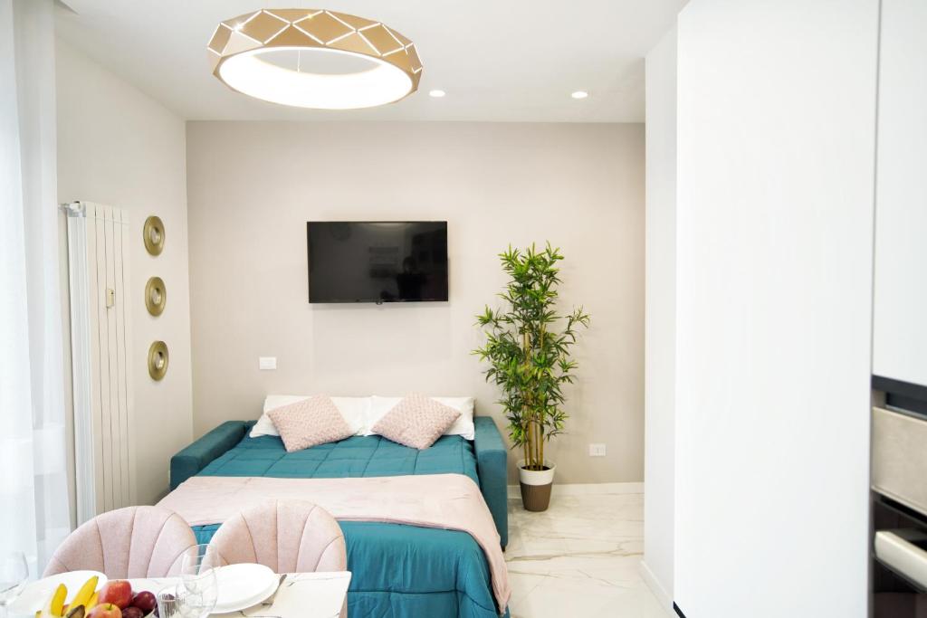 Lux center, 2camere, 2bagni, train station SMN
