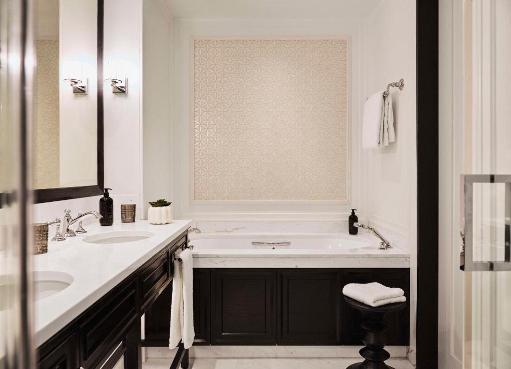 Park Hyatt London River Thames Room Type - Twin Room with River View