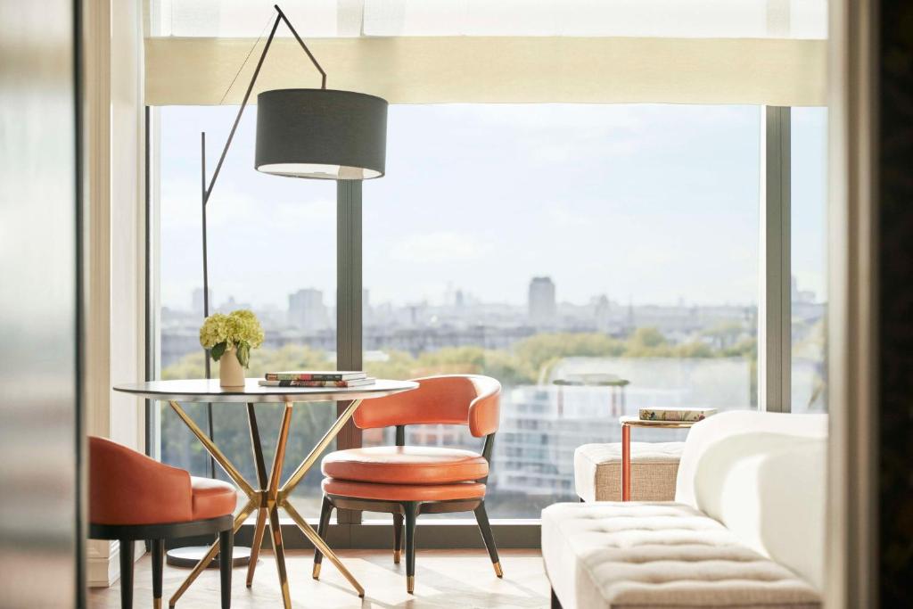 Park Hyatt London River Thames Room Type - King Room - High Floor