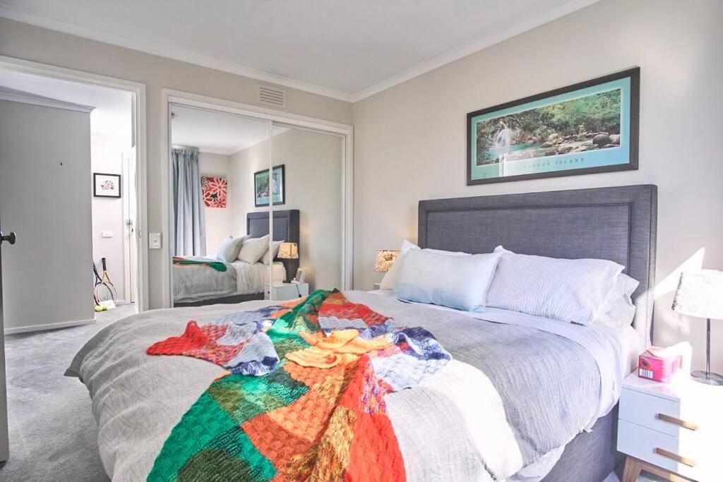 1BR eco apartment with tennis court and carpark photo 1