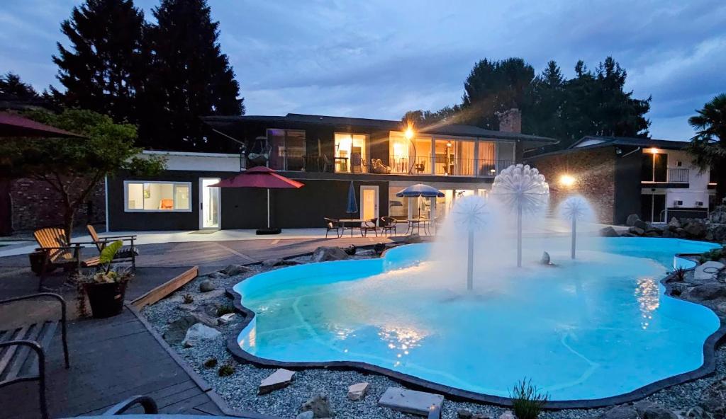 Interurban Suites Hotel image