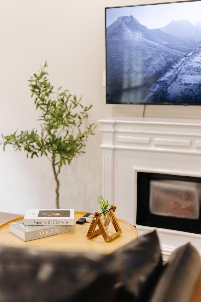 VietHOME-22A Phố Huế - 301 4pax Netflix FREE Laundry Lift