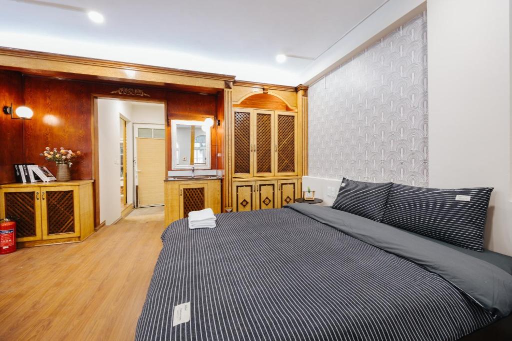 VietHOME-22A Phố Huế - 301 4pax Netflix FREE Laundry Lift