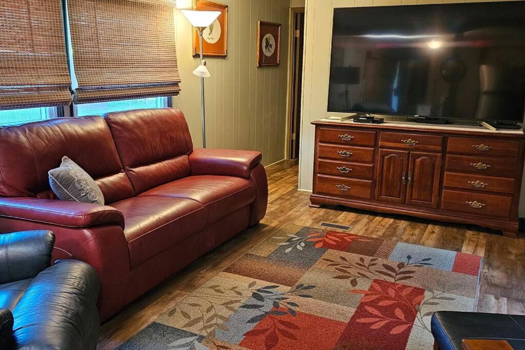 Greenbrier guest home image