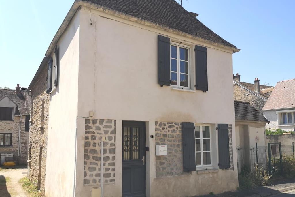 Petite maison de village Room Type - Two-Bedroom House