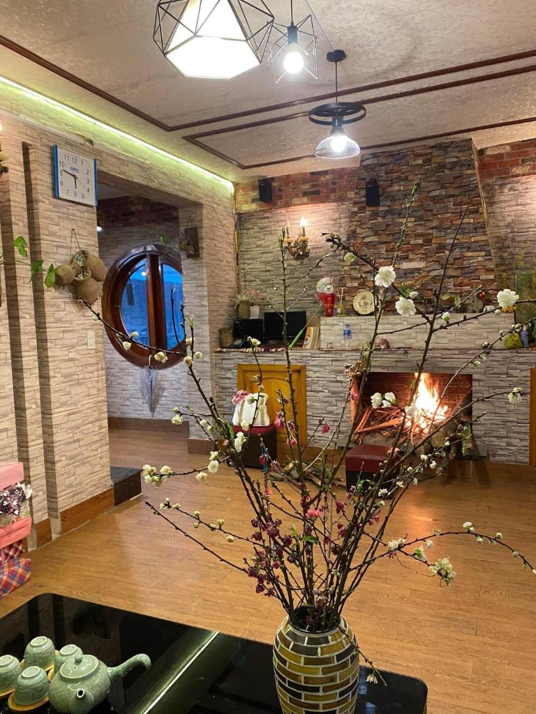 Villa Vườn Hồng