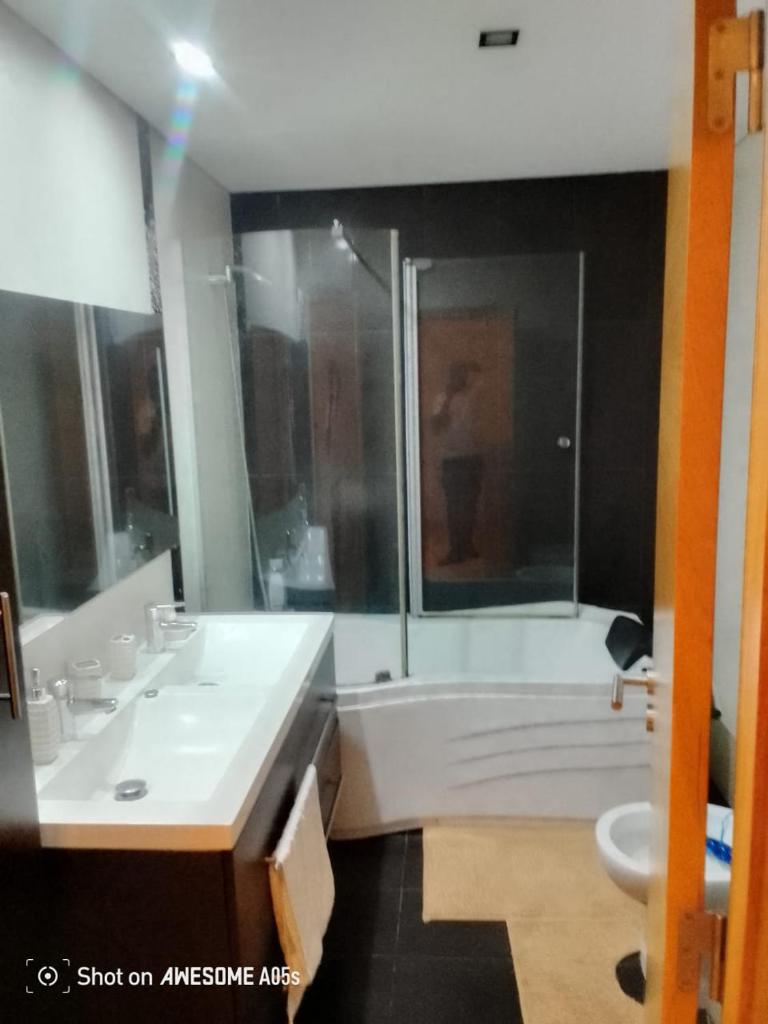 T1 condomínio Doce e vita photo 3