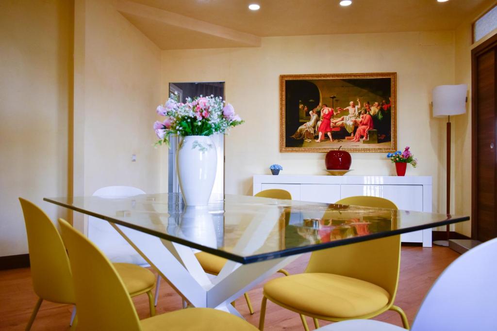 Domus DiDio Room Type - Three-Bedroom Apartment Domus DiDio Room Type - Three-Bedroom Apartment