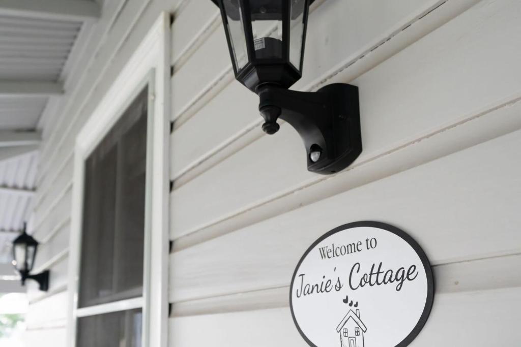 Janie s Cottage Secluded Wine Country Home photo 2
