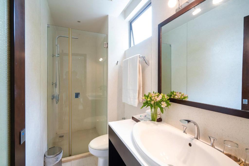 Khách sạn Dana Pearl 