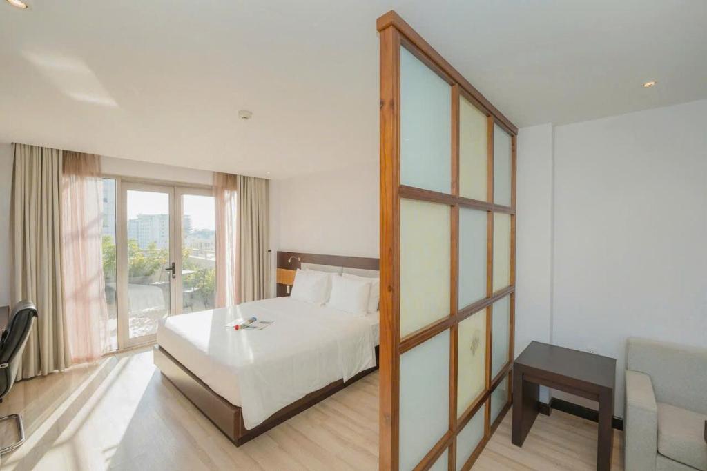 Khách sạn Dana Pearl 