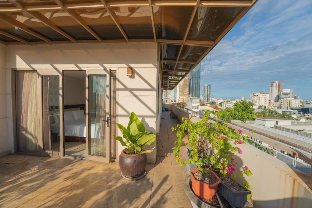 Khách sạn Dana Pearl 