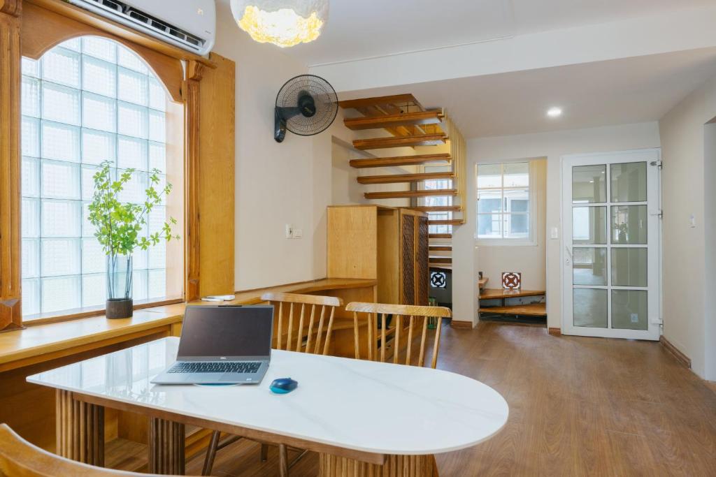 VietHOME - 401 Family Choice 3 pax - Lift - Kitchen